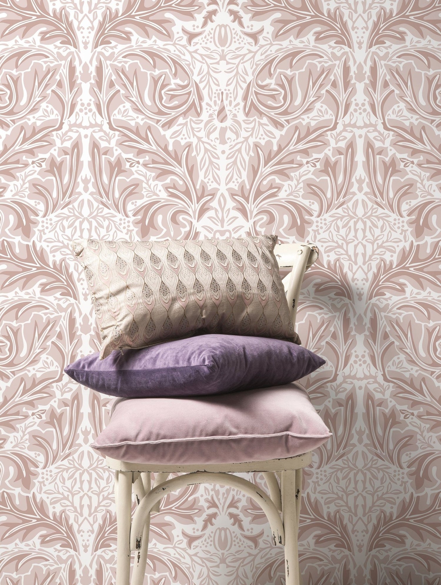 Elegant Victorian Floral Wallpaper - D267 - WallTrend