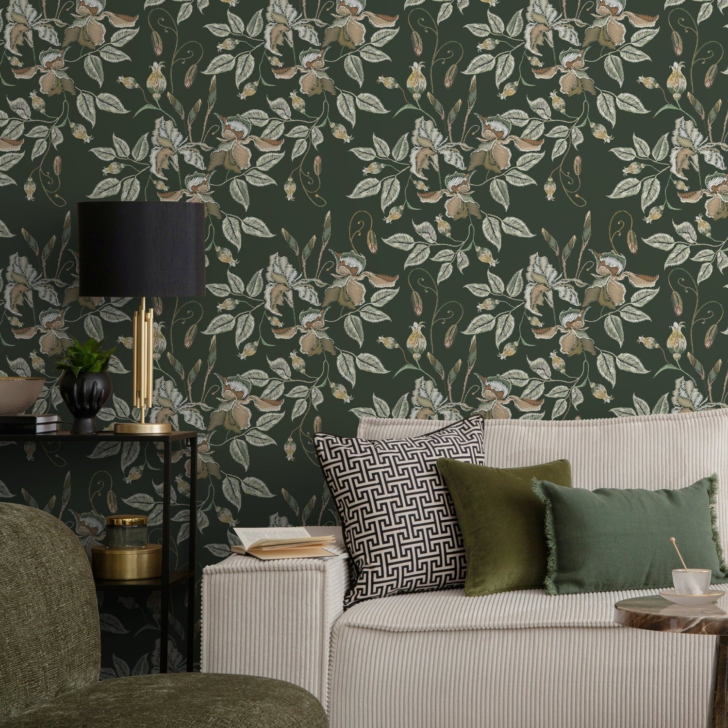 Green Floral Wallpaper Vintage Garden Wallpaper Peel and Stick and Traditional Wallpaper - D869 - WallTrend