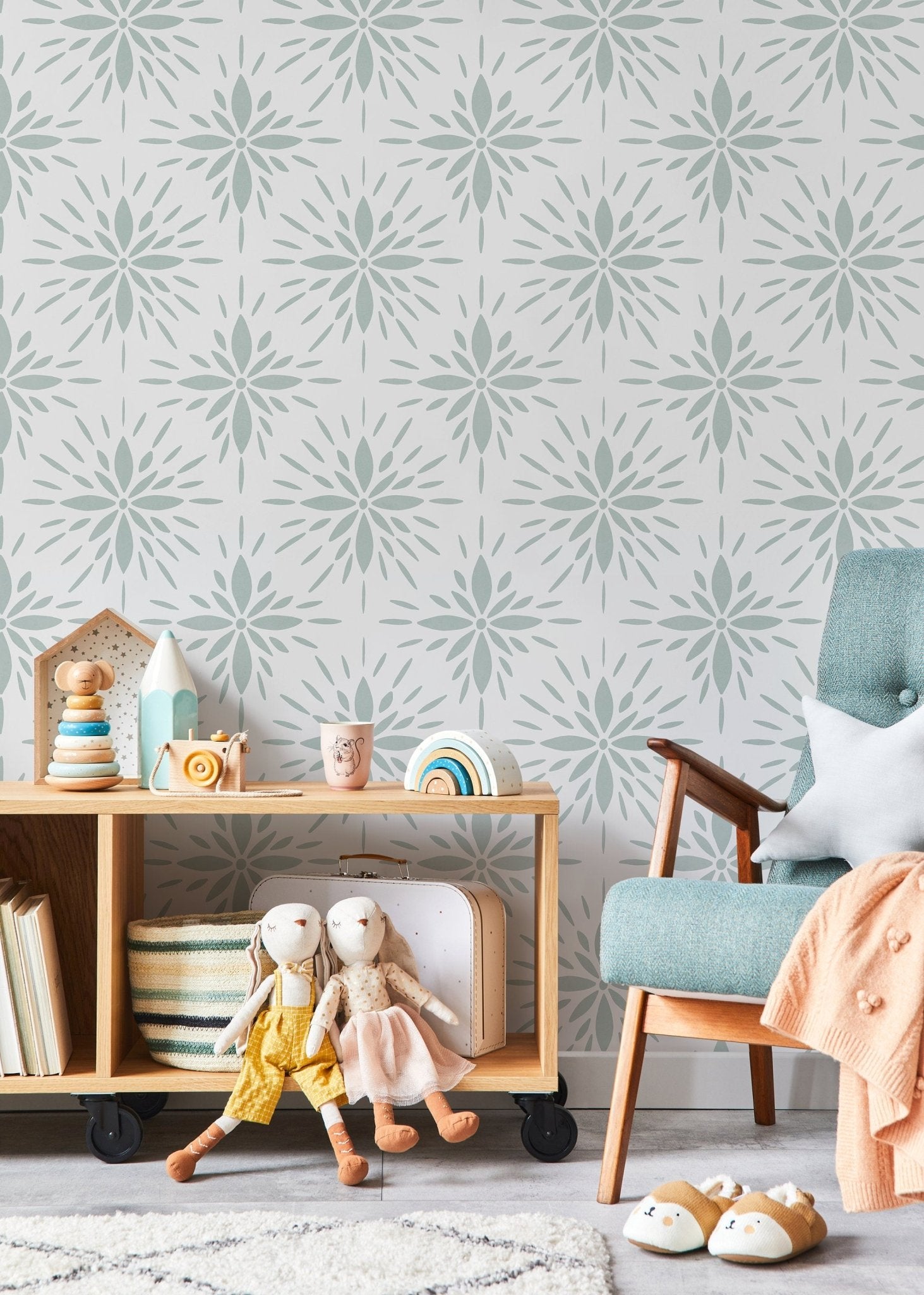 Radiant Bloom Wallpaper - D332 - WallTrend
