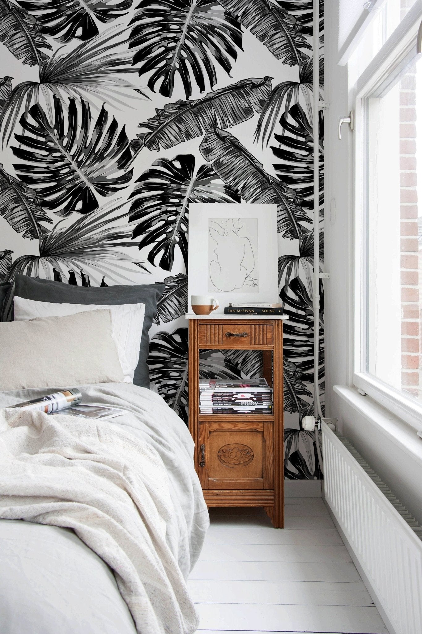 Tropical Monochrome Leaves Wallpaper - B118 - WallTrend