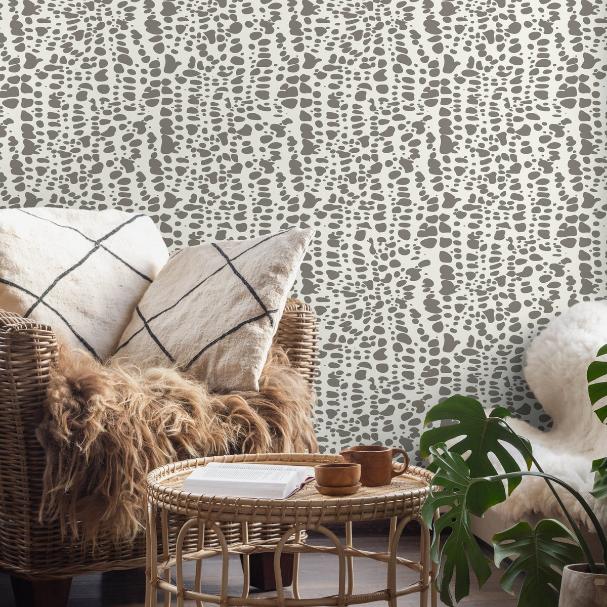 Abstract Organic Shapes Wallpaper - C572 - WallTrend