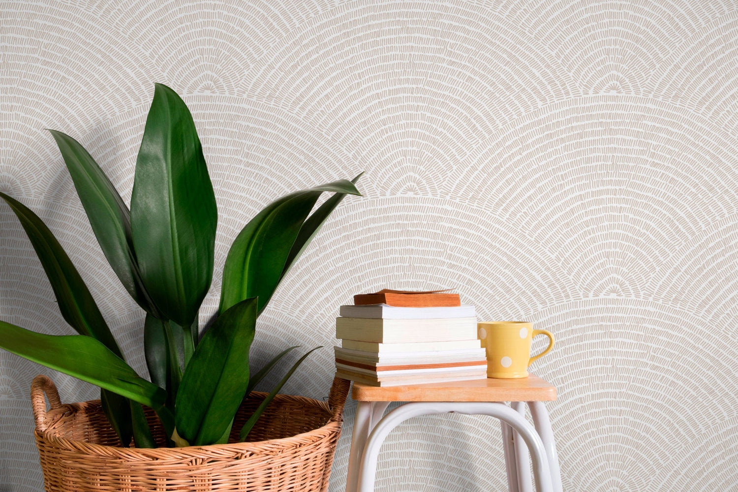 Artistic Geometric Arcs Wallpaper - B977 - WallTrend