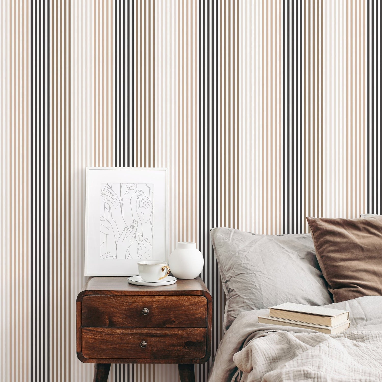 Beige Modern Striped Wallpaper Geometric Wallpaper Peel and Stick and Traditional Wallpaper - D755 - WallTrend