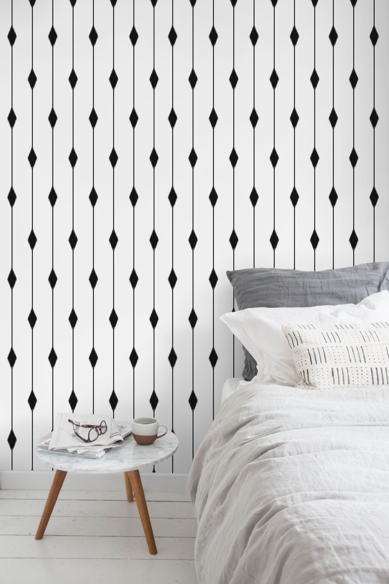 Black and White Minimalist Wallpaper / Peel and Stick Wallpaper Removable Wallpaper Home Decor Wall Art Wall Decor Room Decor - C752 - WallTrend