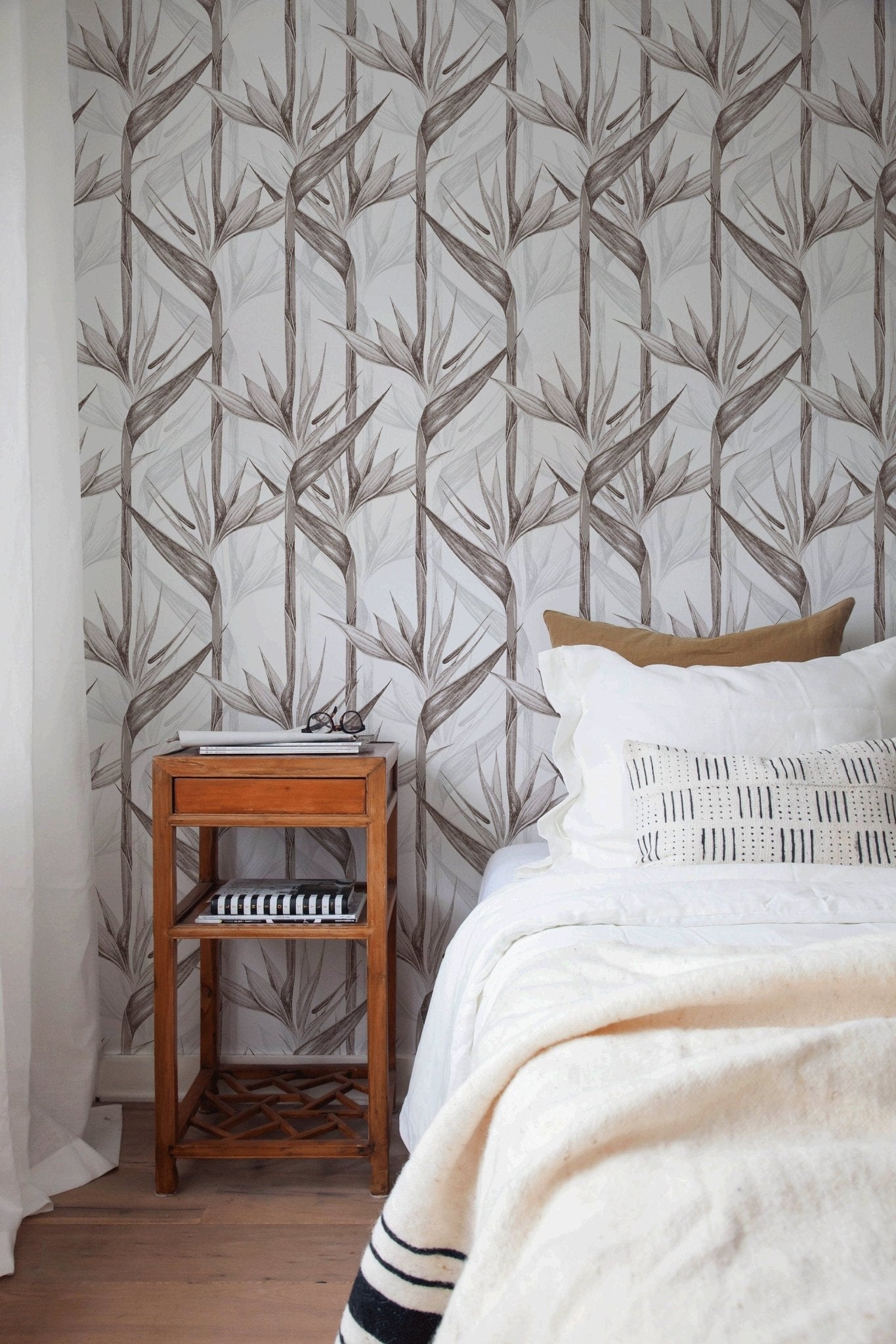 Botanical Elegance Wallpaper - C004 - WallTrend