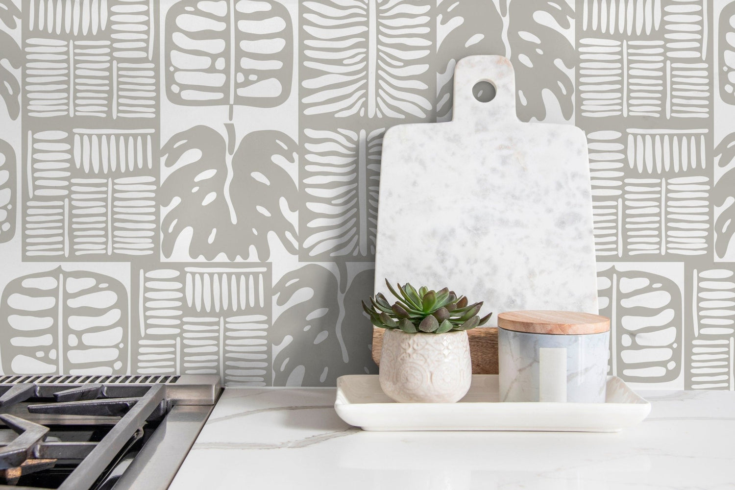 Botanical Monochrome Leaf Pattern Wallpaper - C234 - WallTrend