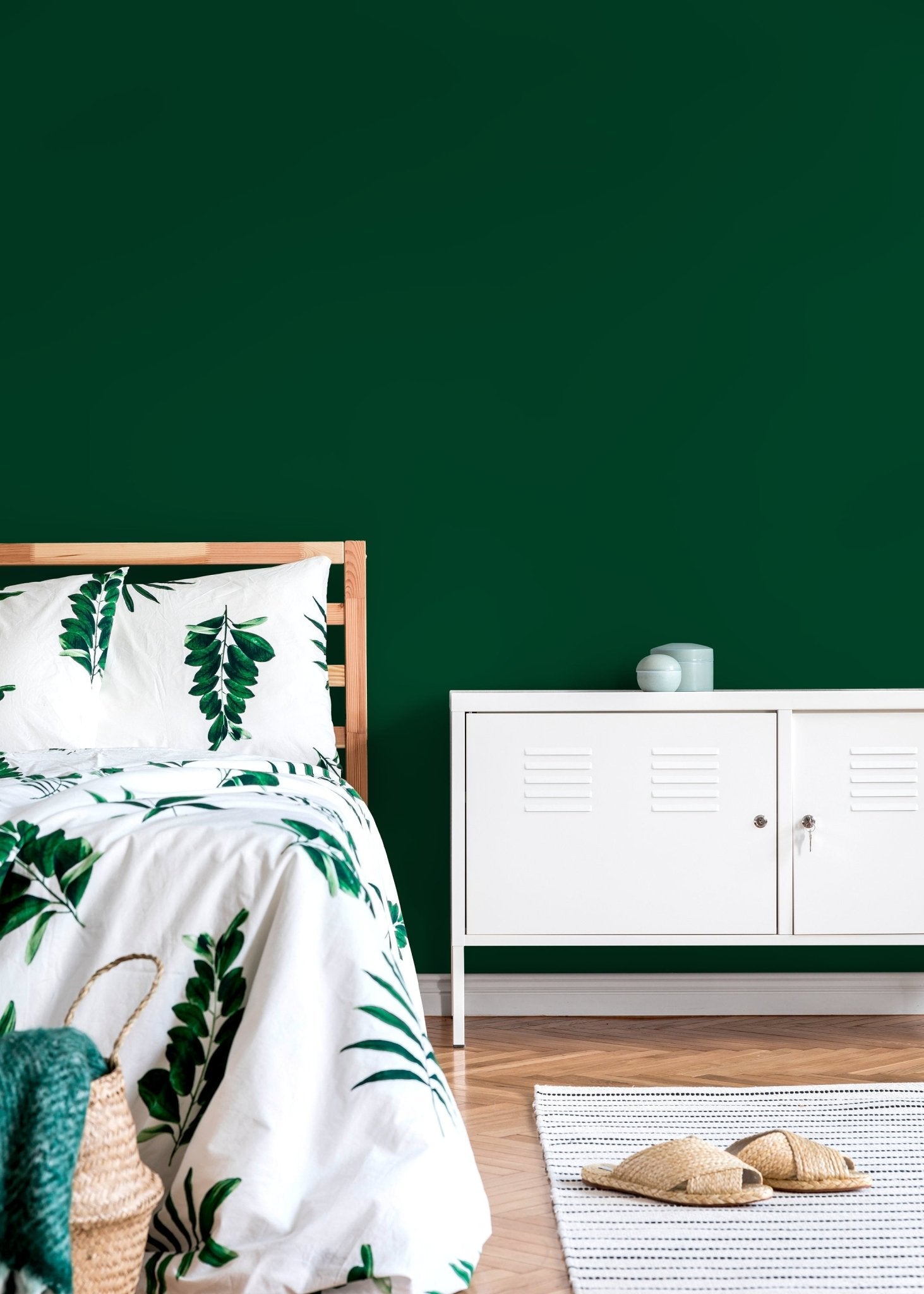 Castleton Green Wallpaper / Solid Color / Peel and Stick Wallpaper Removable Wallpaper Home Decor Wall Art Wall Decor Room Decor - D439 - WallTrend