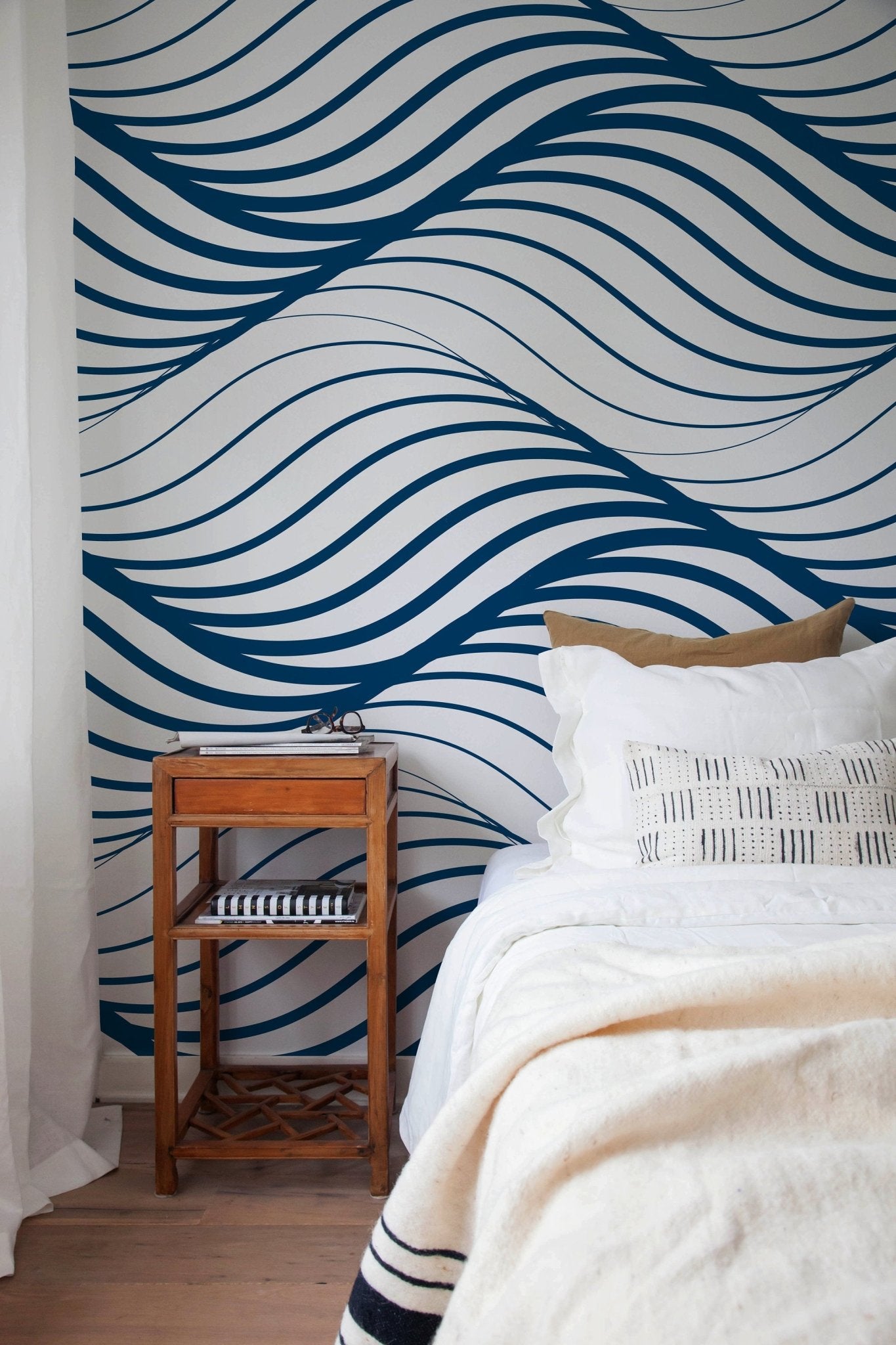 Dynamic Waves Wallpaper - B970 - WallTrend