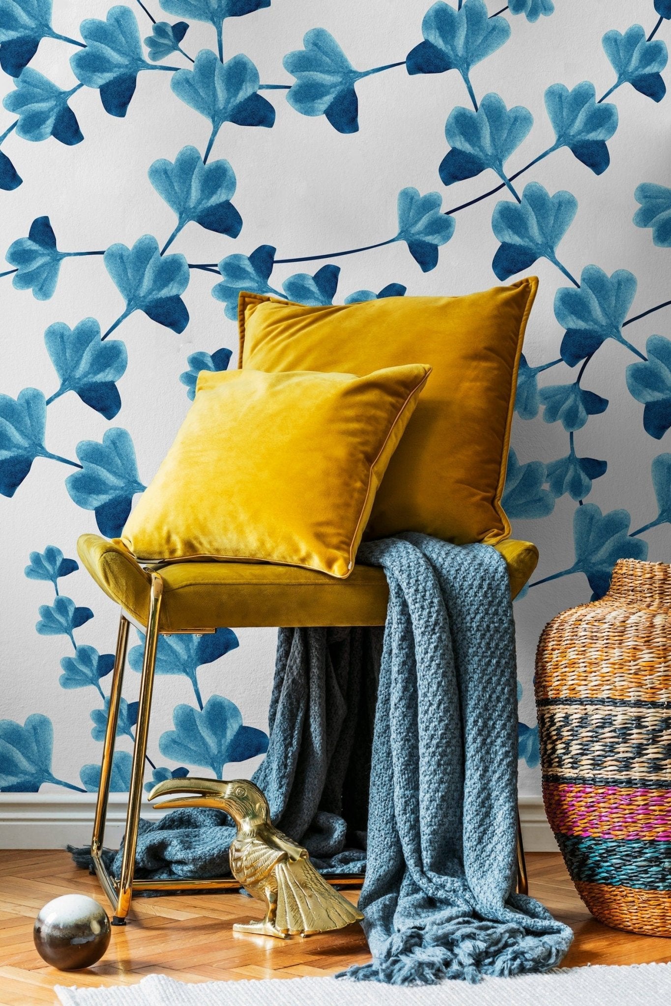 Elegant Blue Botanicals Wallpaper - X011 - WallTrend