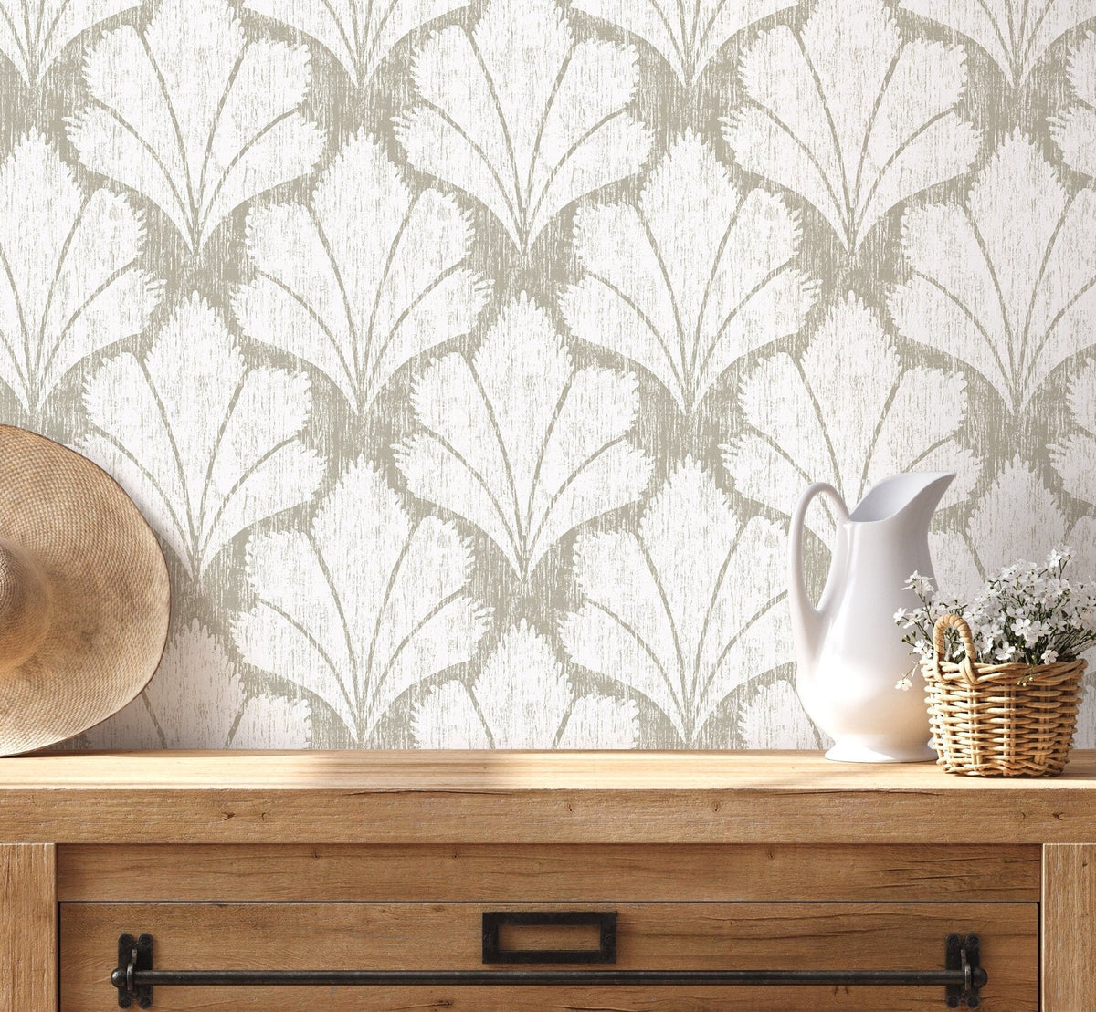 Elegant Botanical Motif Wallpaper - C929 - WallTrend