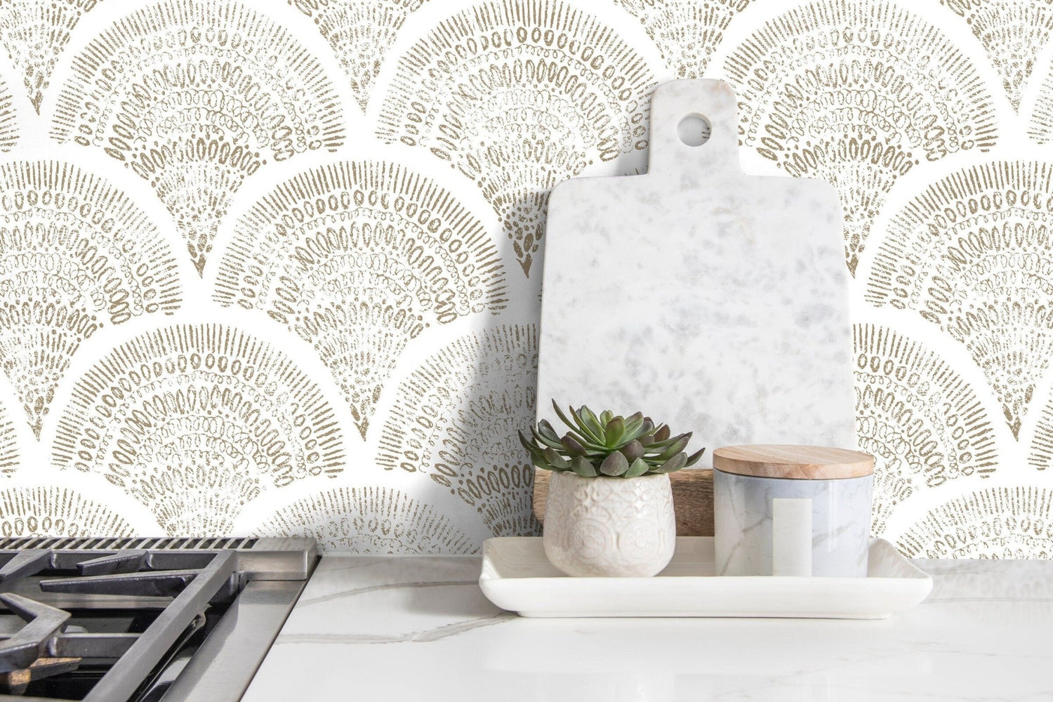 Elegant Crescent Motif Wallpaper - C530 - WallTrend