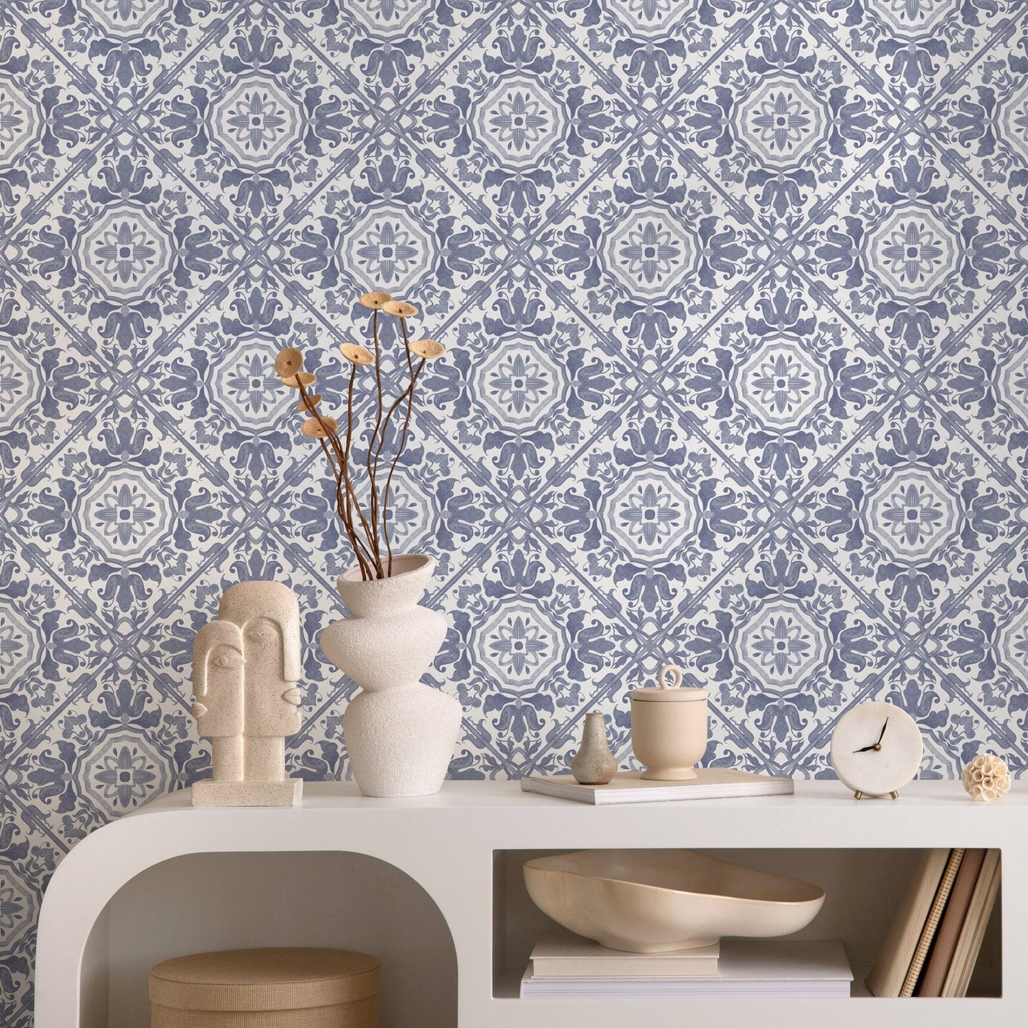 Elegant Damask Flourish Wallpaper - A110 - WallTrend