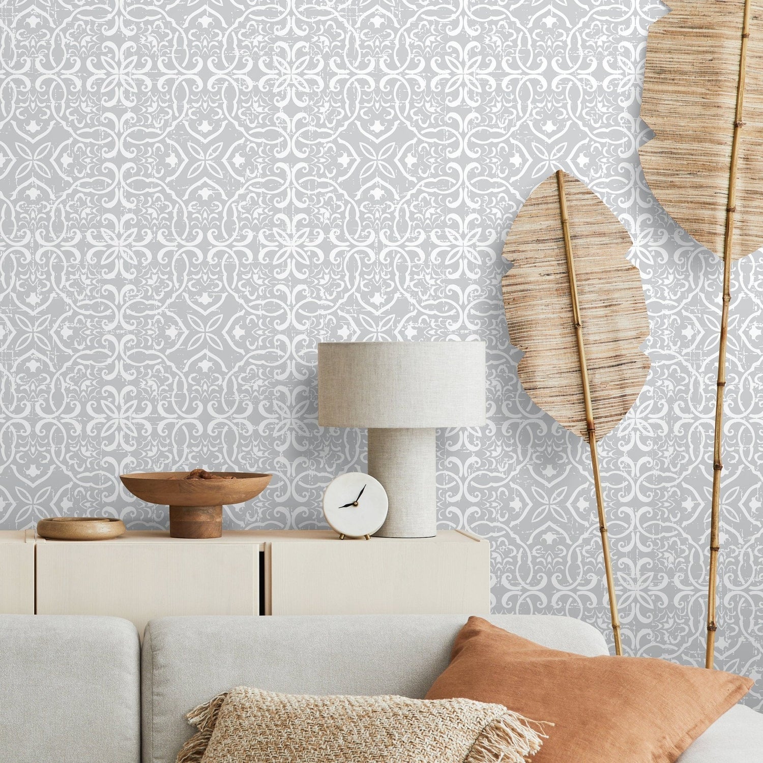 Elegant Damask Pattern Wallpaper - A610 - WallTrend