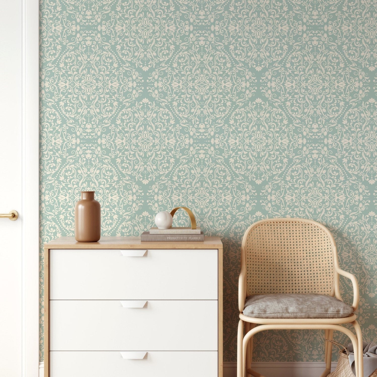 Elegant Damask Pattern Wallpaper - B670 - WallTrend