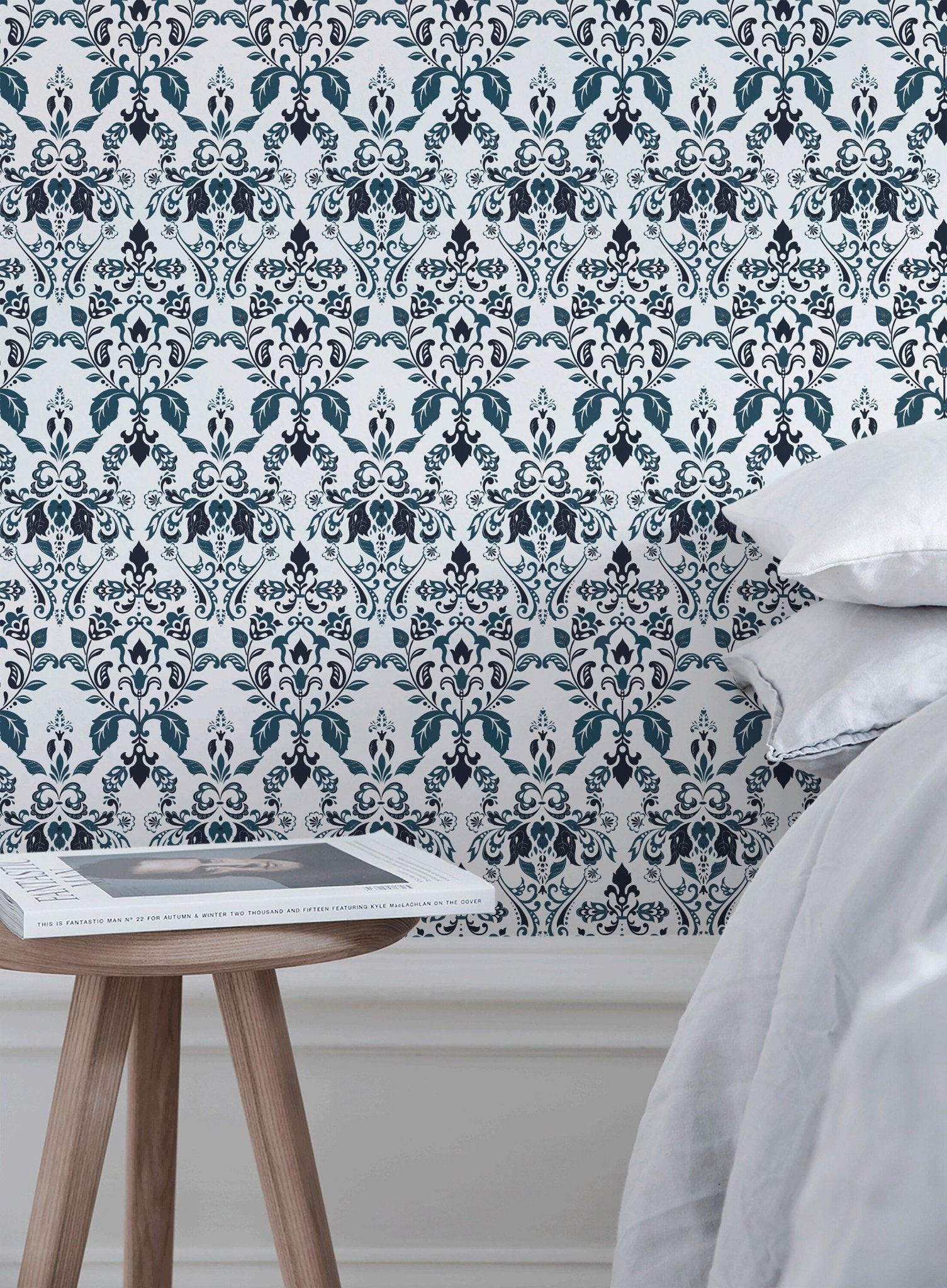 Elegant Damask Wallpaper - B813 - WallTrend