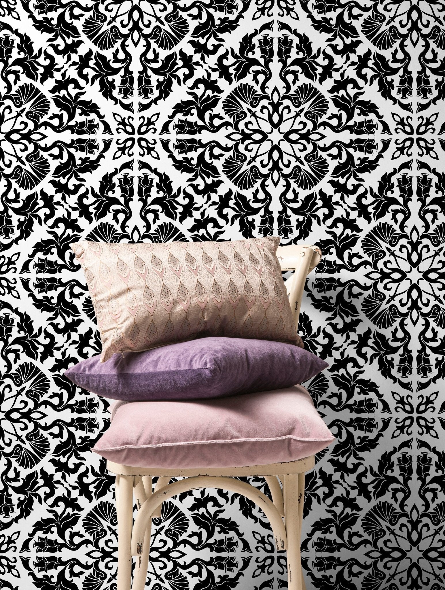 Elegant Damask Wallpaper - C226 - WallTrend