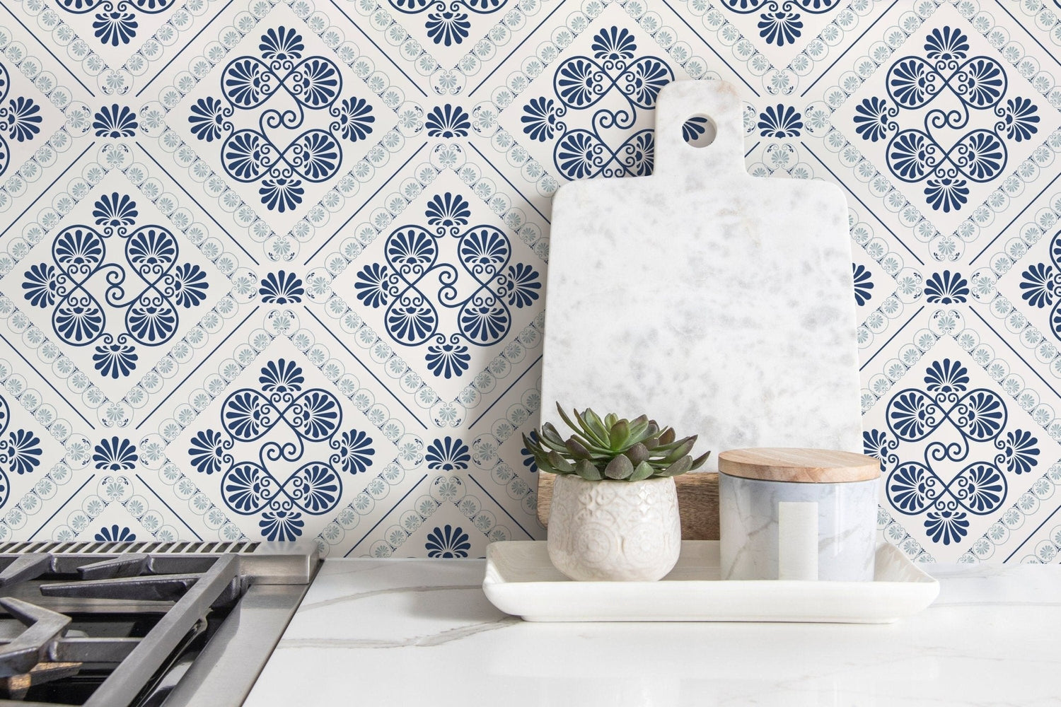 Elegant Damask Wallpaper - D136 - WallTrend