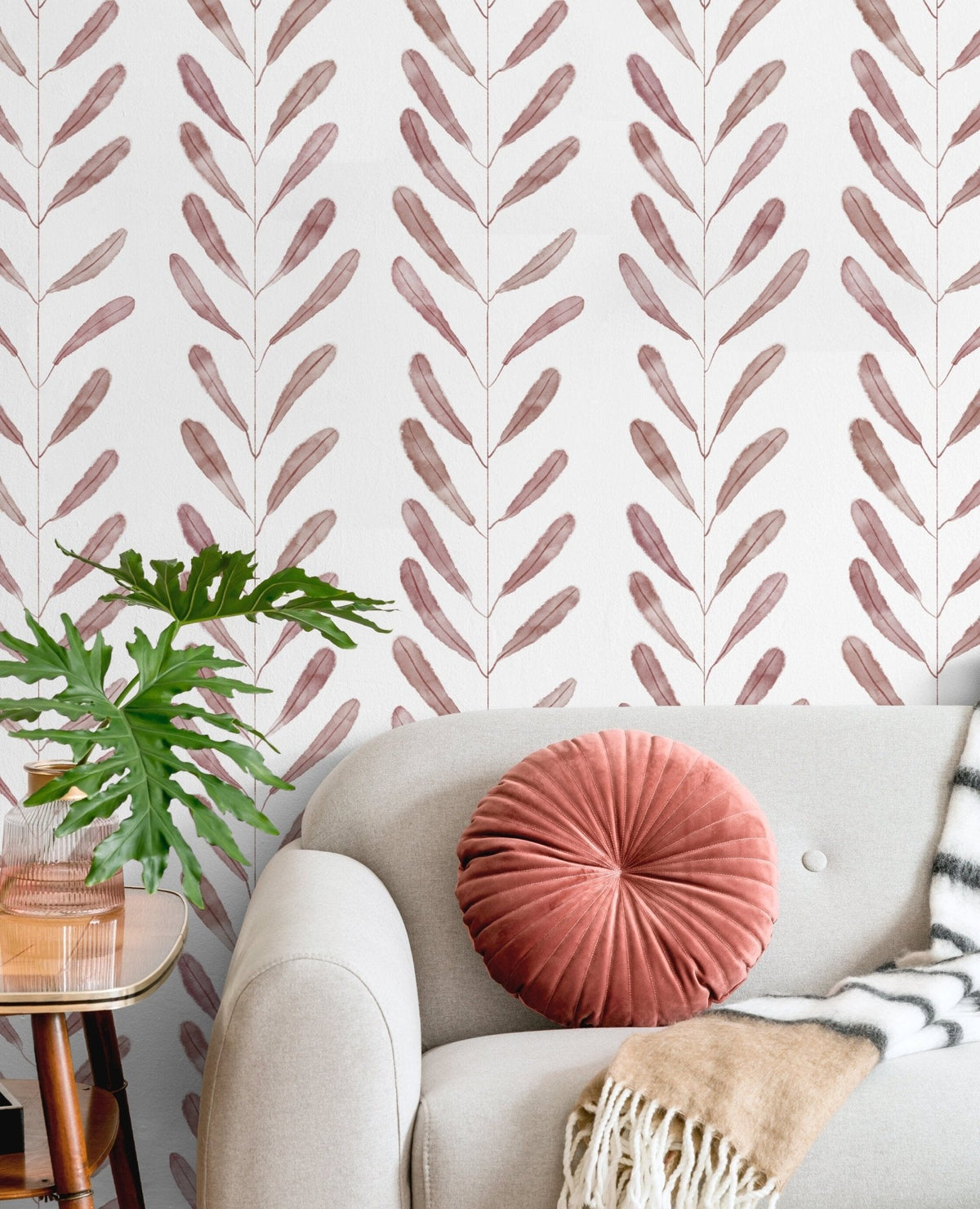 Elegant Feather Motif Wallpaper - X134 - WallTrend