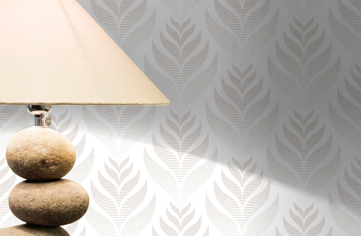 Elegant Feather Pattern Wallpaper - C492 - WallTrend