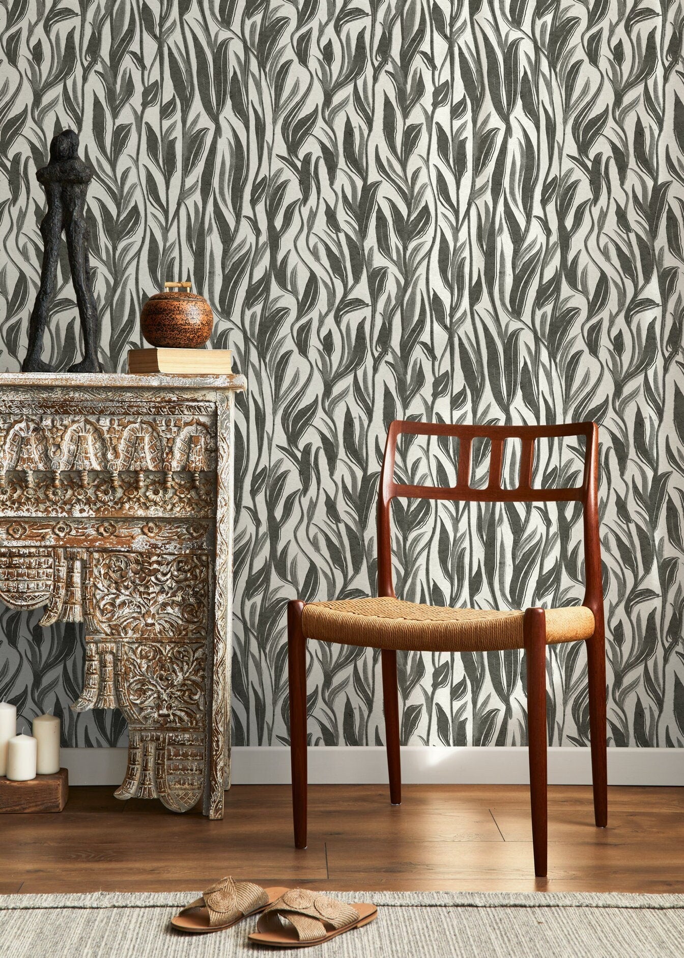 Elegant Flora Wallpaper - D028 - WallTrend