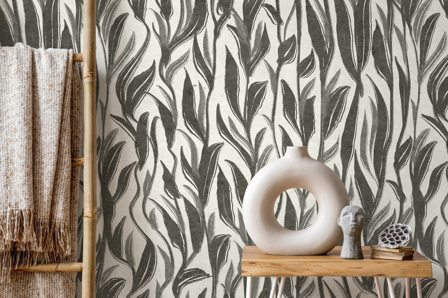 Elegant Flora Wallpaper - D028 - WallTrend