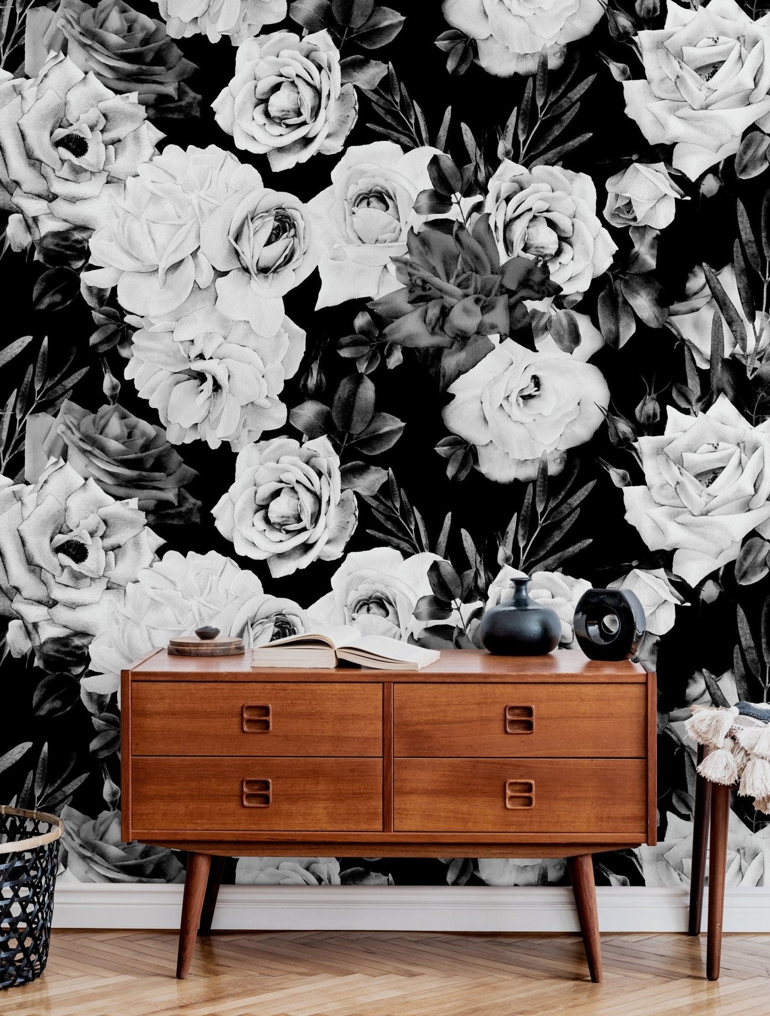Elegant Floral Arrangement Wallpaper - B192 - WallTrend
