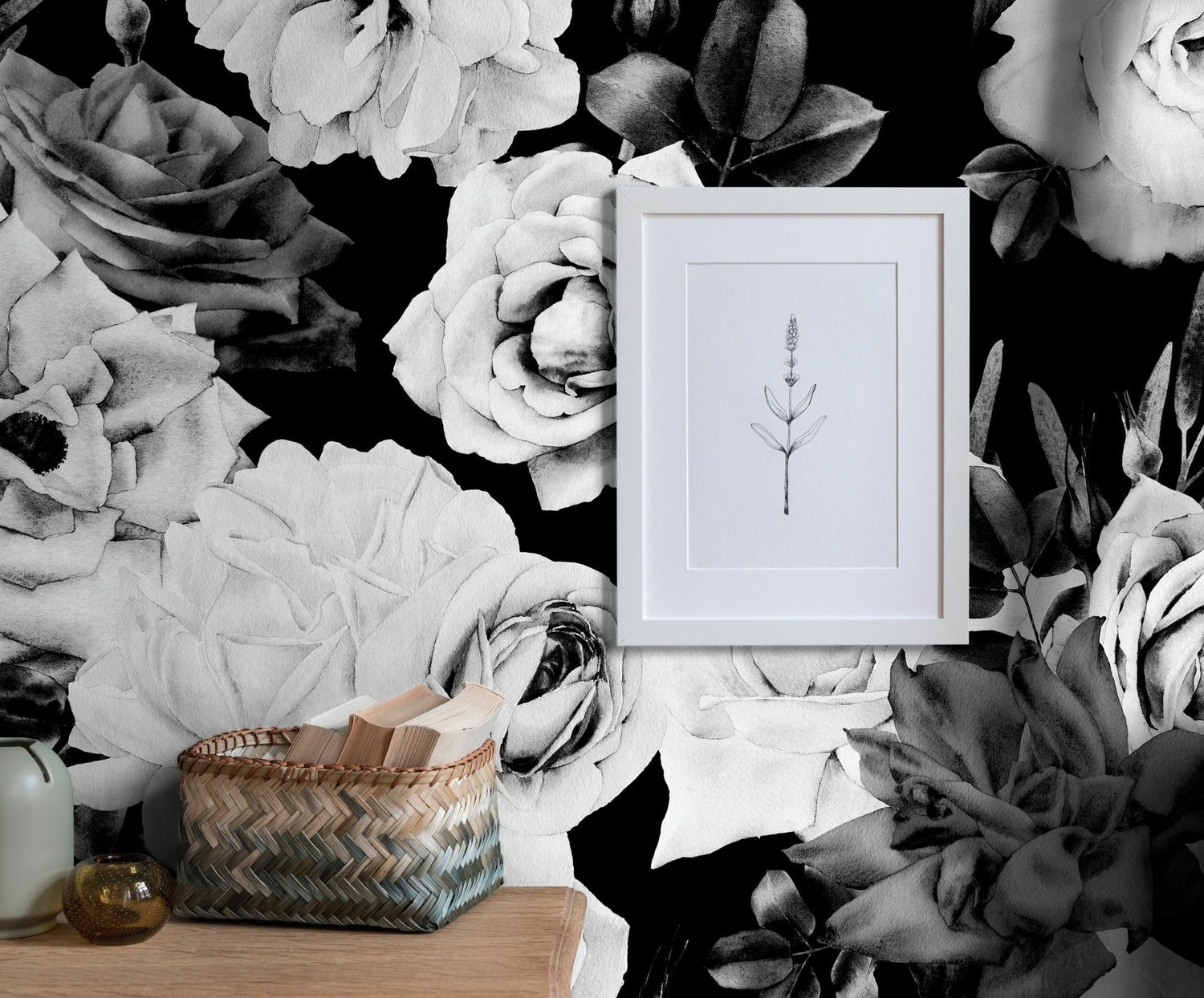 Elegant Floral Arrangement Wallpaper - B192 - WallTrend