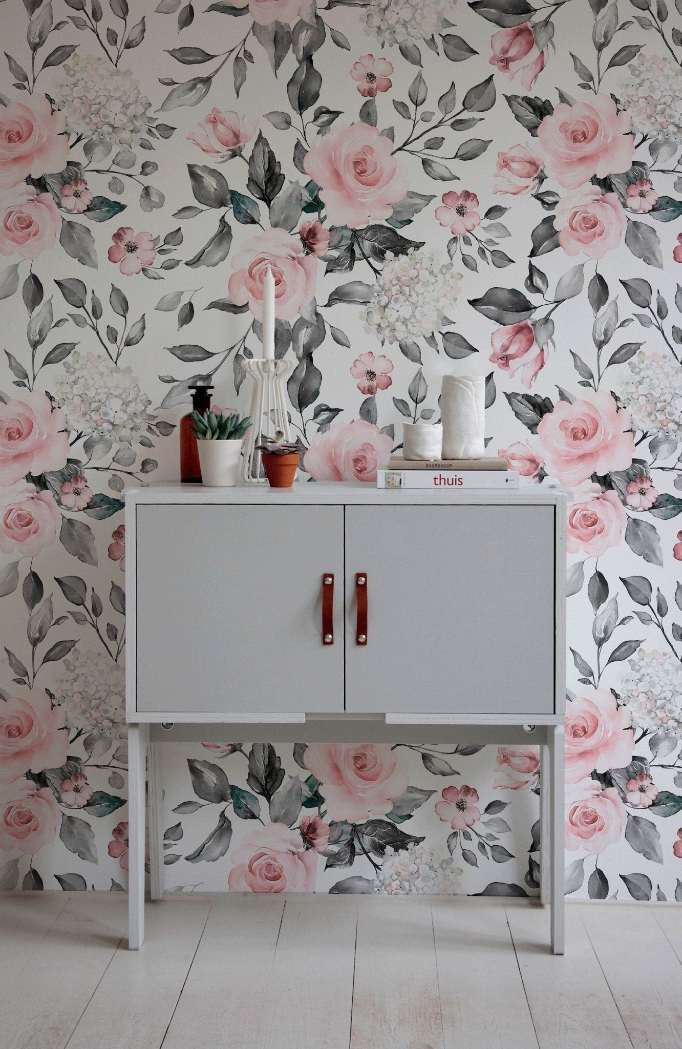 Elegant Floral Bloom Wallpaper - B413 - WallTrend