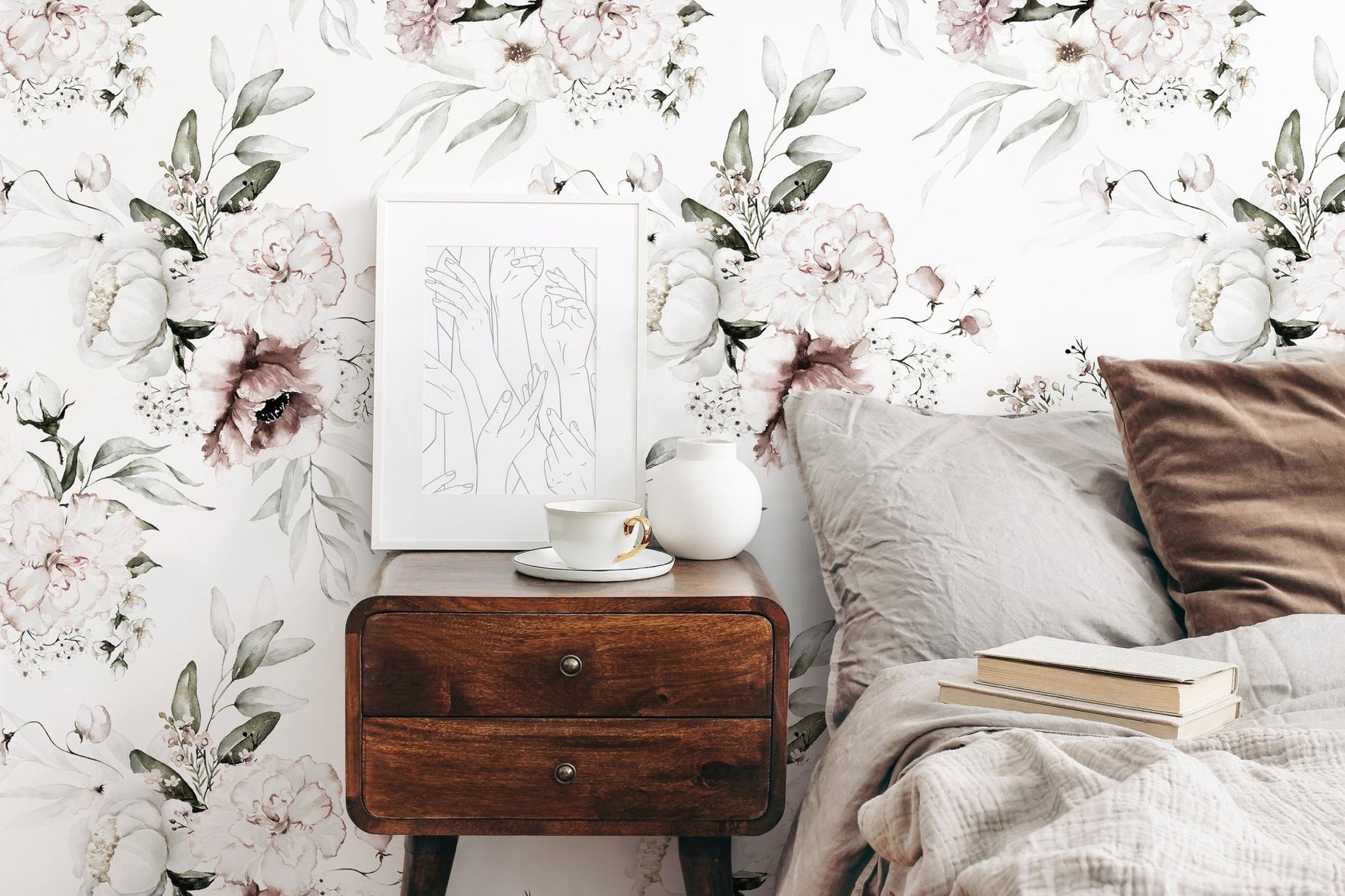 Elegant Floral Bouquet Wallpaper - D023 - WallTrend