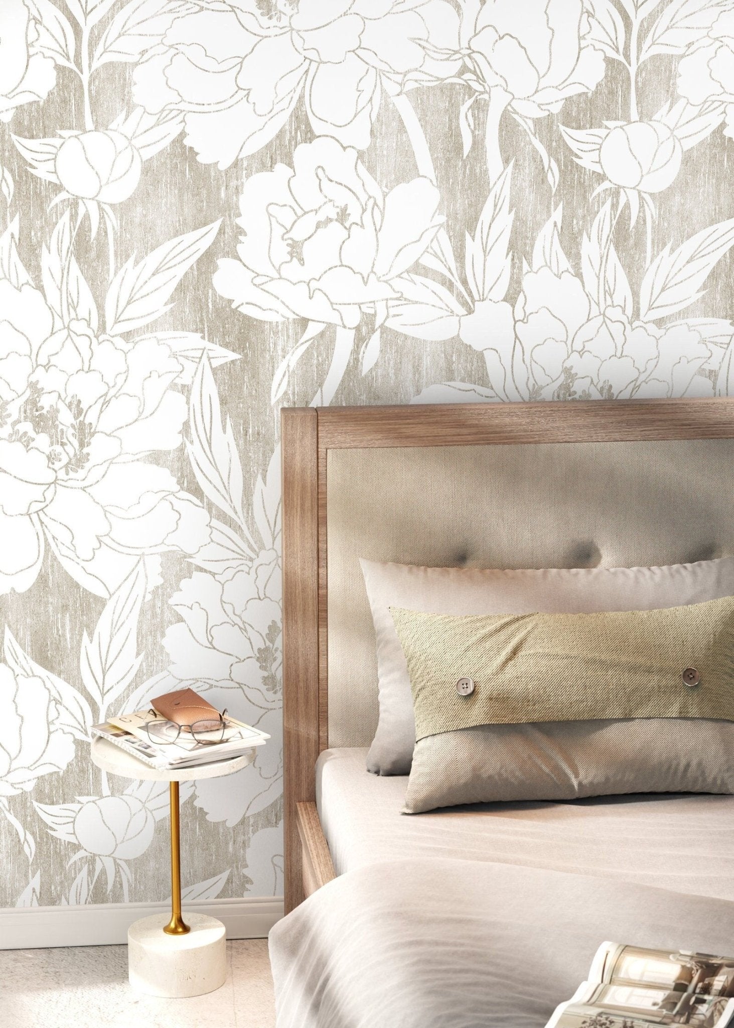 Elegant Floral Brushstrokes Wallpaper - C914 - WallTrend