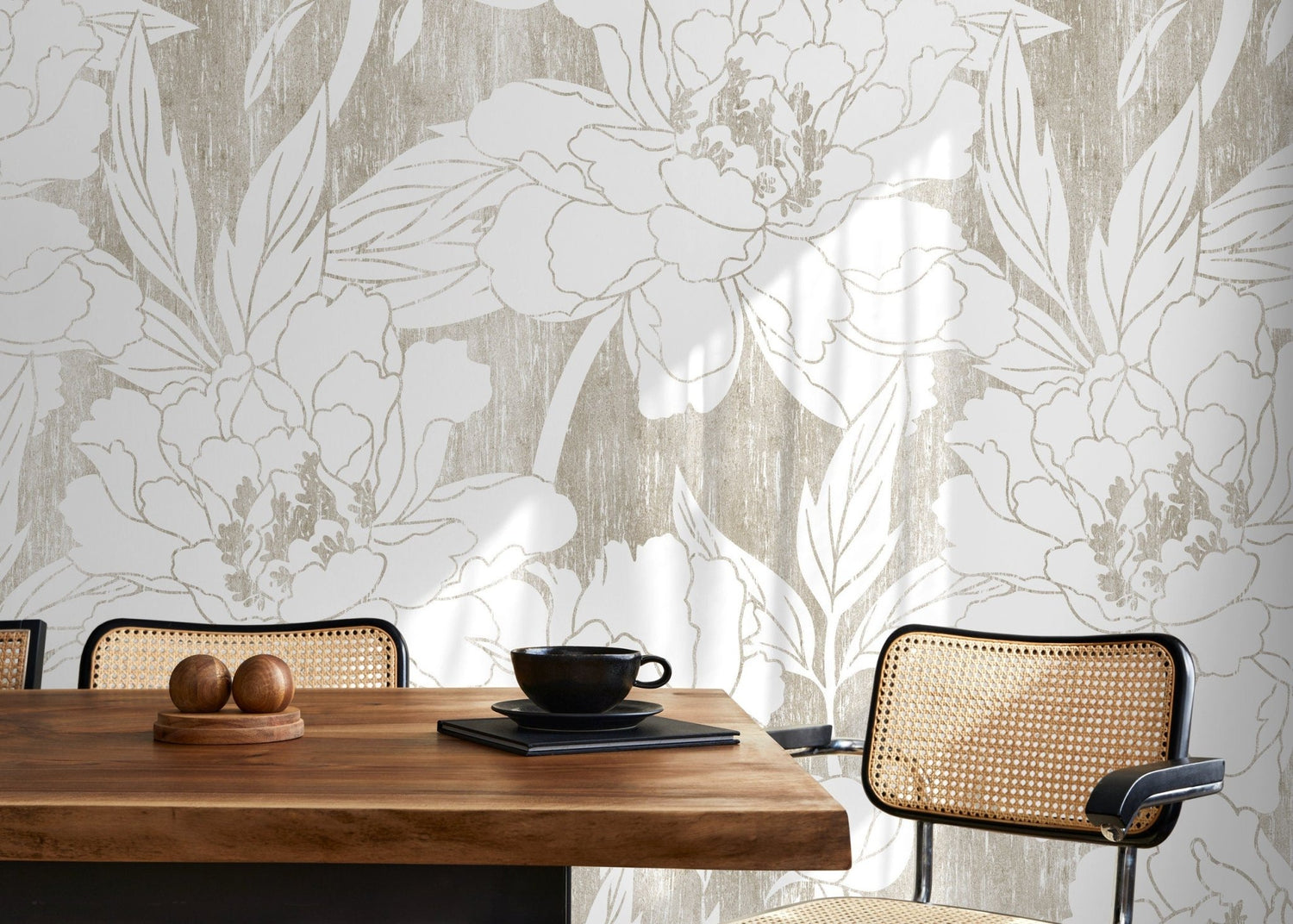 Elegant Floral Brushstrokes Wallpaper - C914 - WallTrend