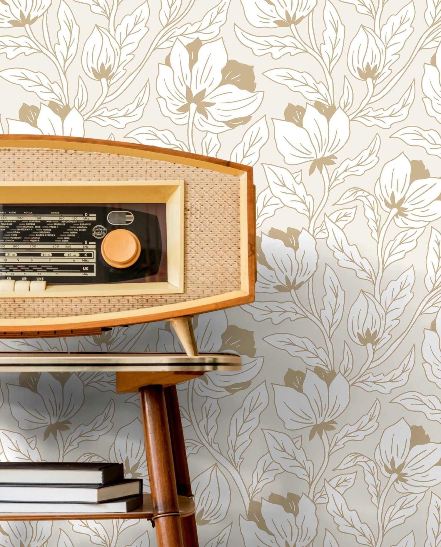 Elegant Floral Harmony Wallpaper - C694 - WallTrend