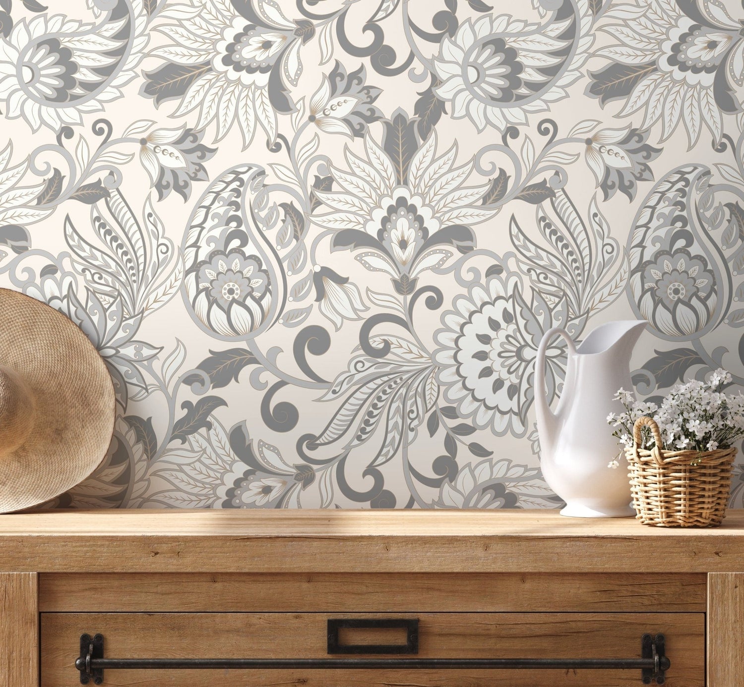 Elegant Floral Motif Wallpaper - D088 - WallTrend