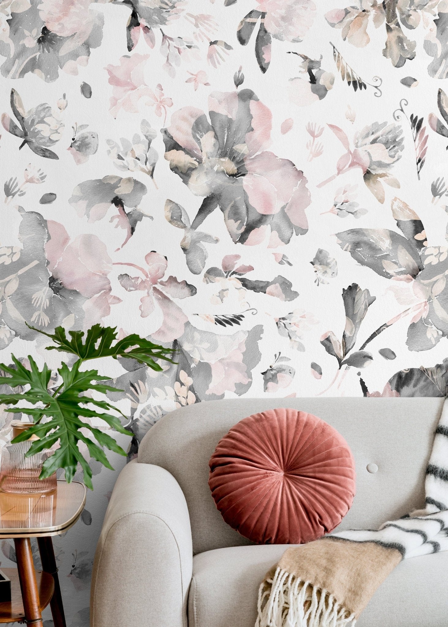 Elegant Floral Watercolor Wallpaper - B135 - WallTrend