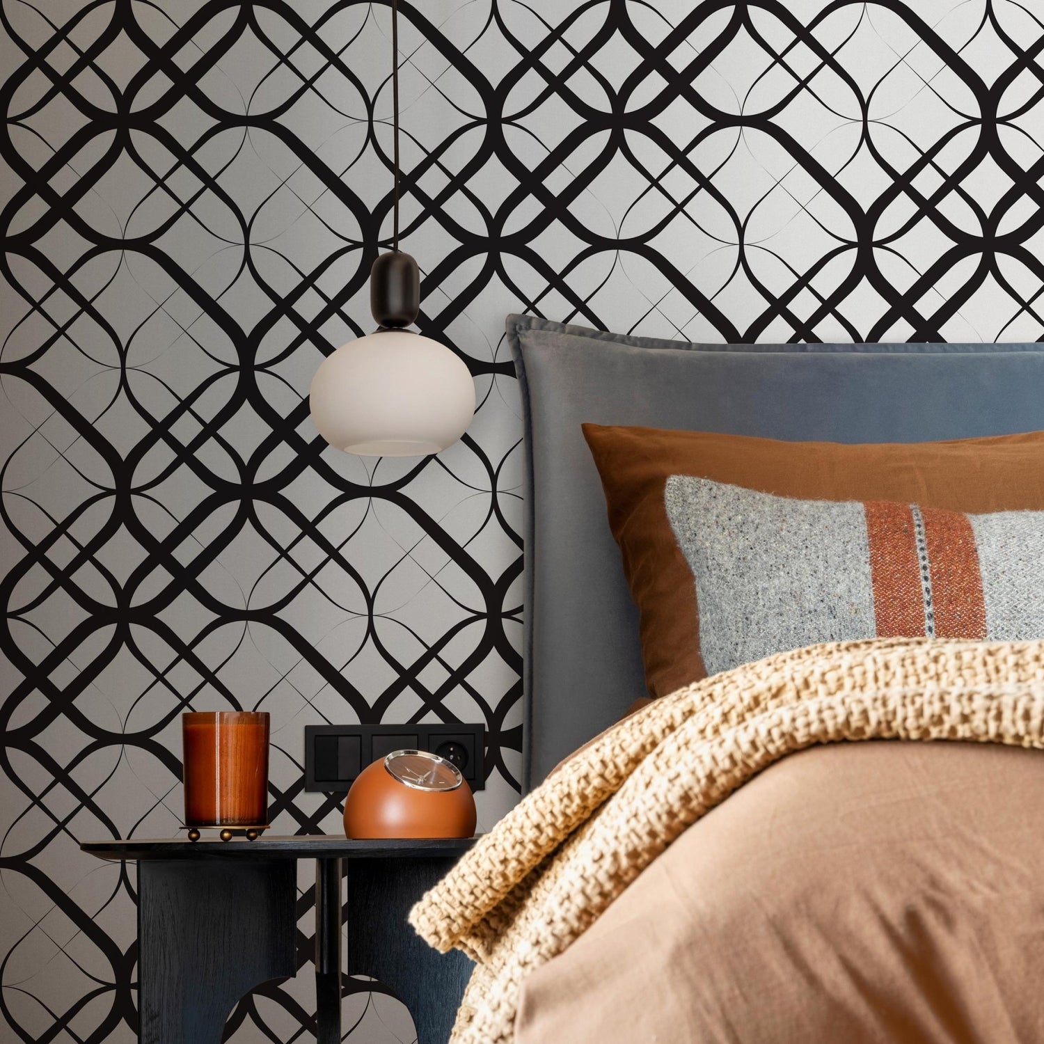 Elegant Geometric Curves Wallpaper - B684 - WallTrend