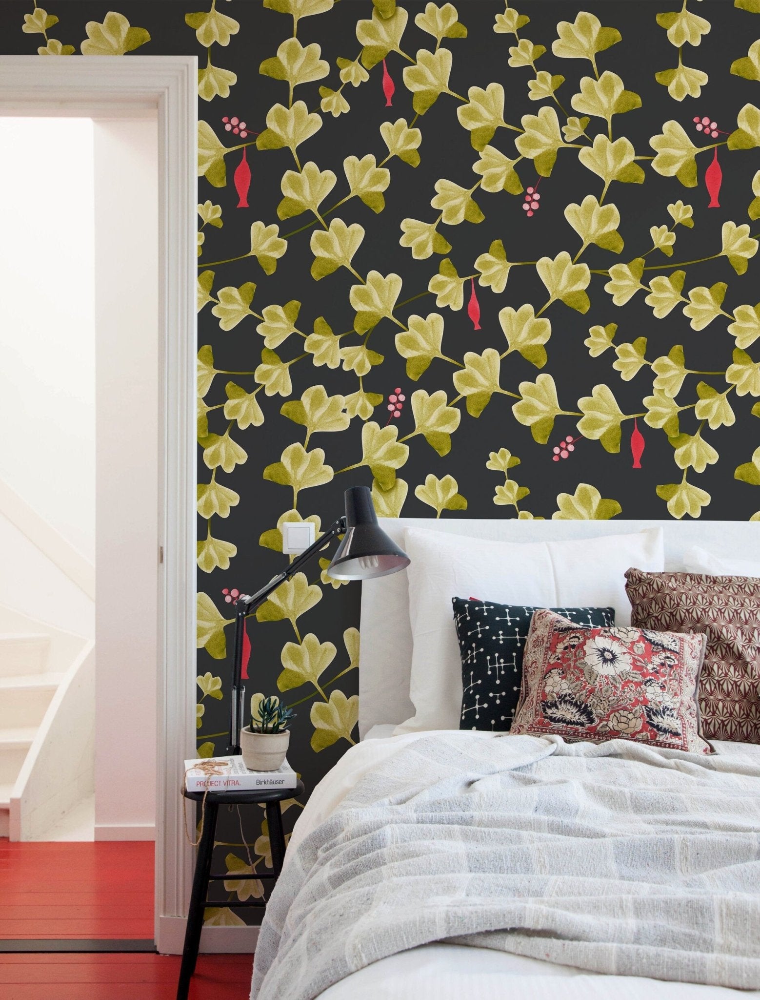 Elegant Ginkgo Leaves Wallpaper - X012 - WallTrend