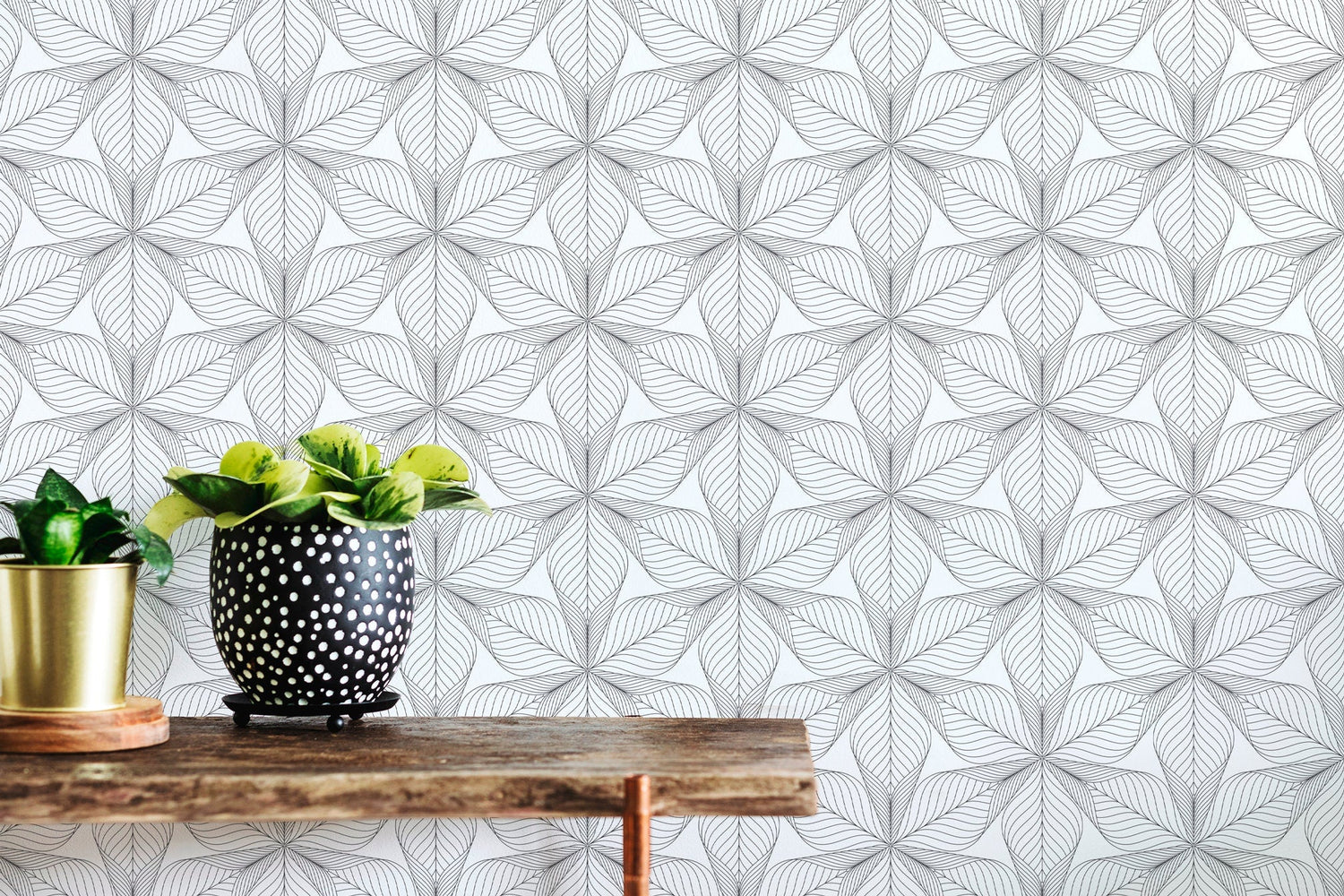 Elegant Leaf Pattern Wallpaper - B823 - WallTrend