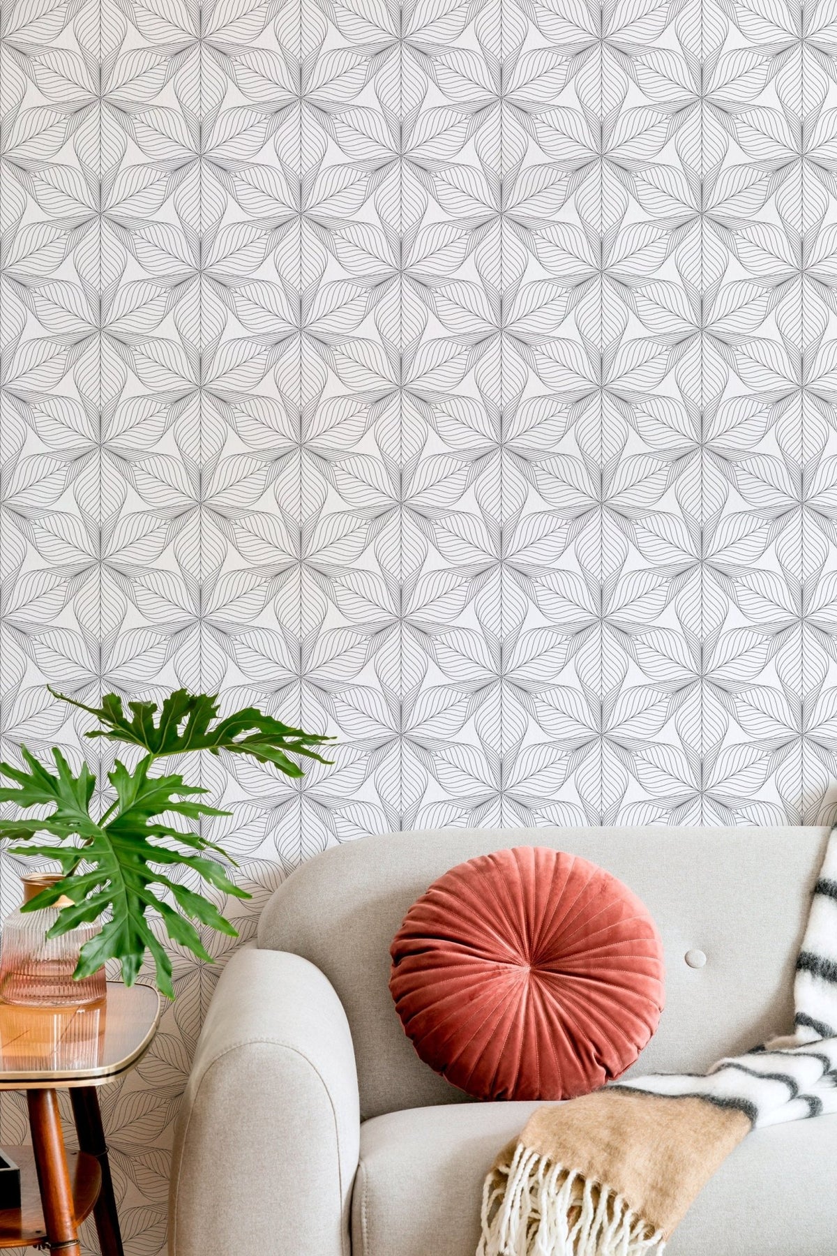 Elegant Leaf Pattern Wallpaper - B823 - WallTrend