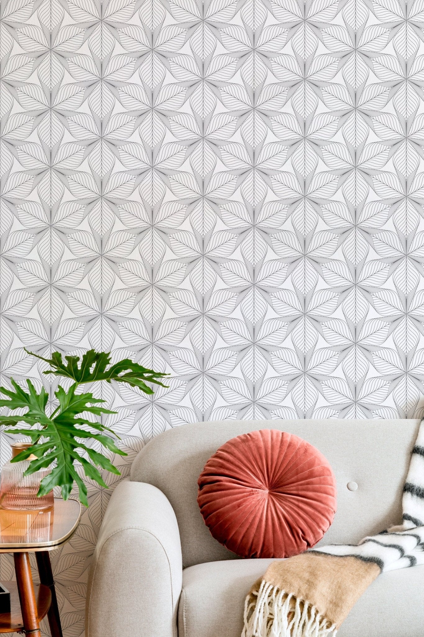Elegant Leaf Pattern Wallpaper - B823 - WallTrend