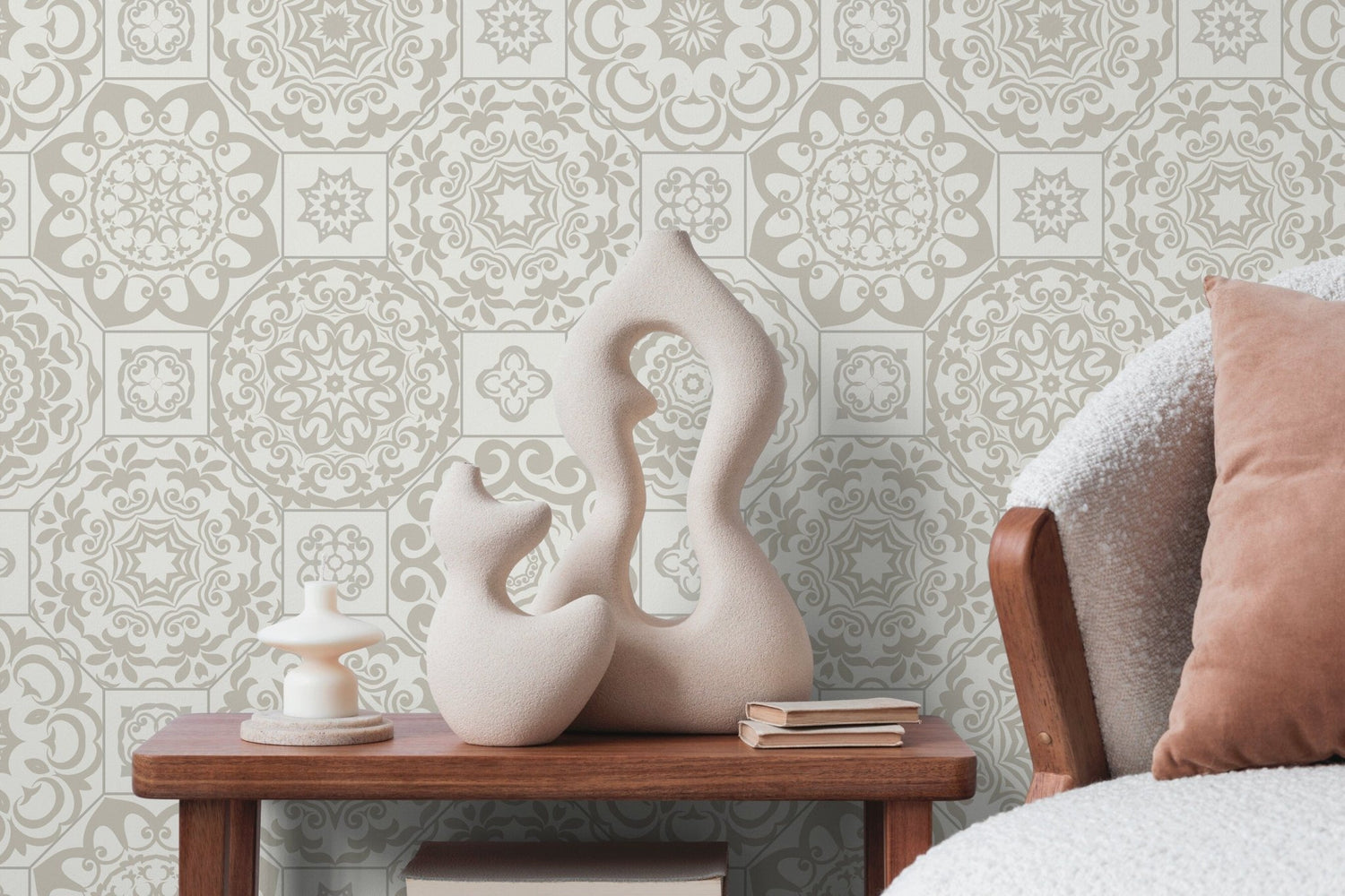 Elegant Medallion Pattern Wallpaper - C382 - WallTrend