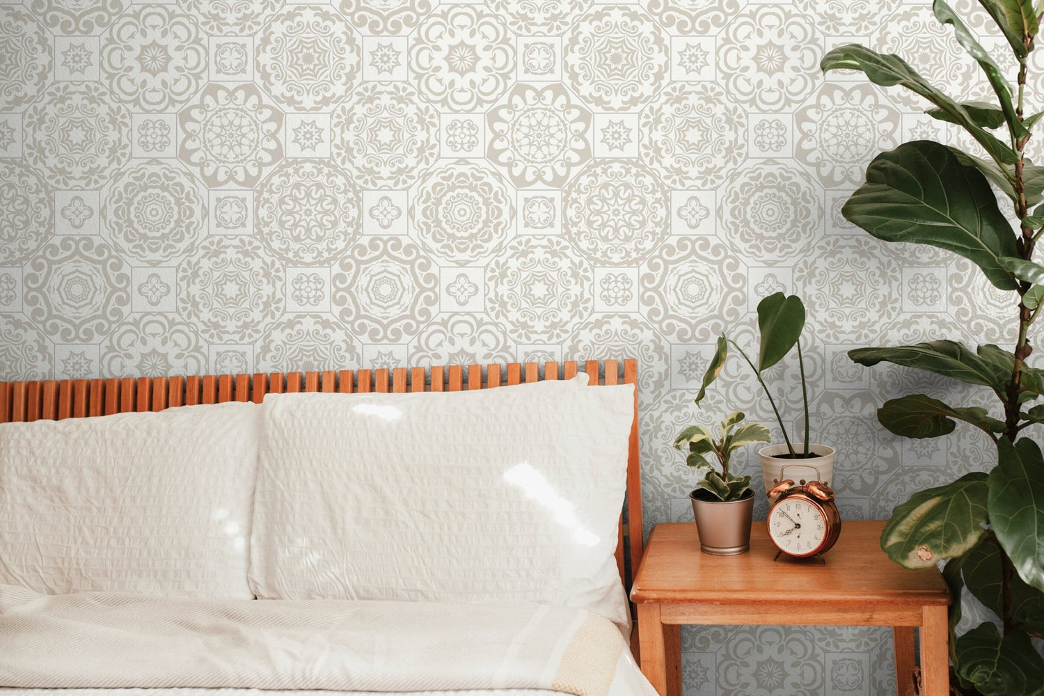 Elegant Medallion Pattern Wallpaper - C382 - WallTrend