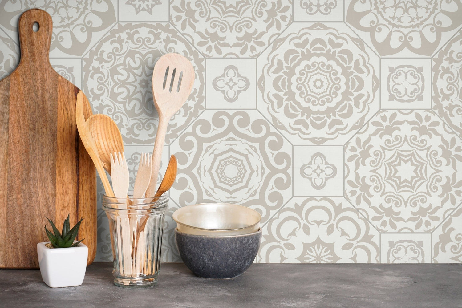 Elegant Medallion Pattern Wallpaper - C382 - WallTrend