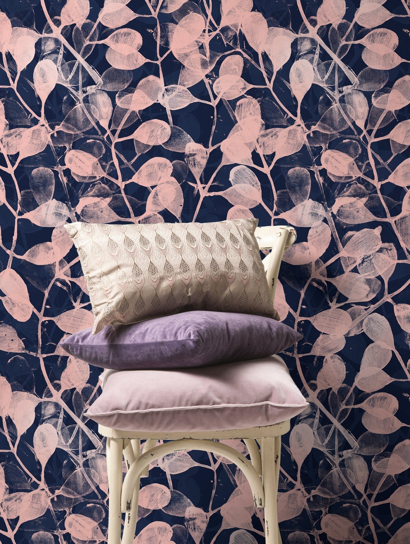 Elegant Navy Leaf Wallpaper - C873 - WallTrend