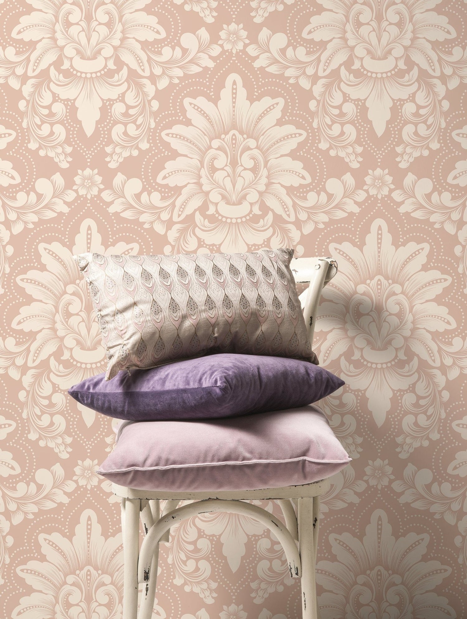 Elegant Victorian Damask Wallpaper - D065 - WallTrend