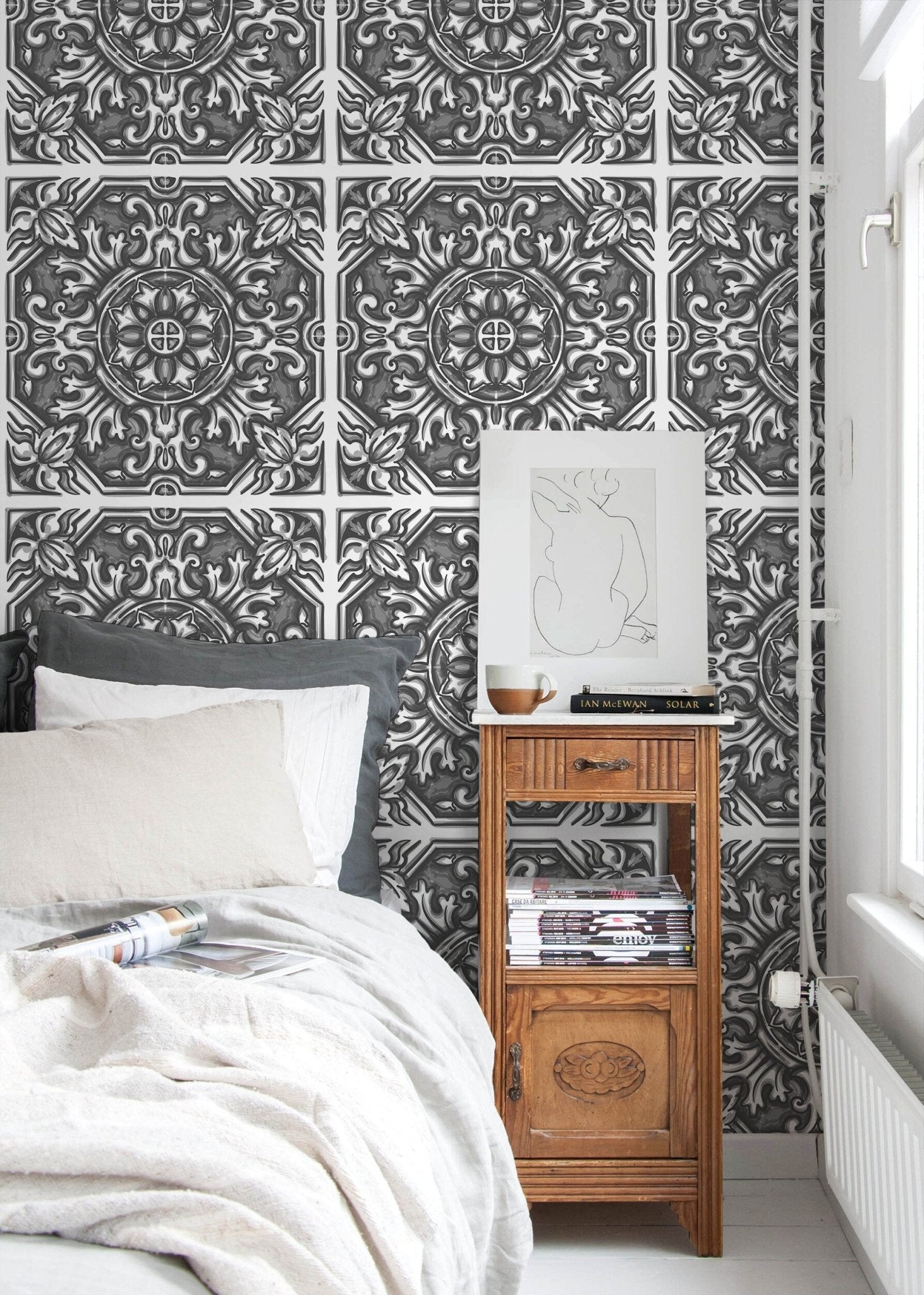 Elegant Victorian Floral Wallpaper - B148 - WallTrend