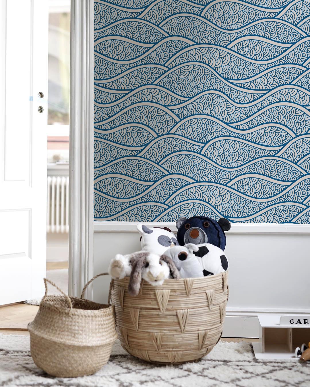 Elegant Waves Wallpaper - A976 - WallTrend