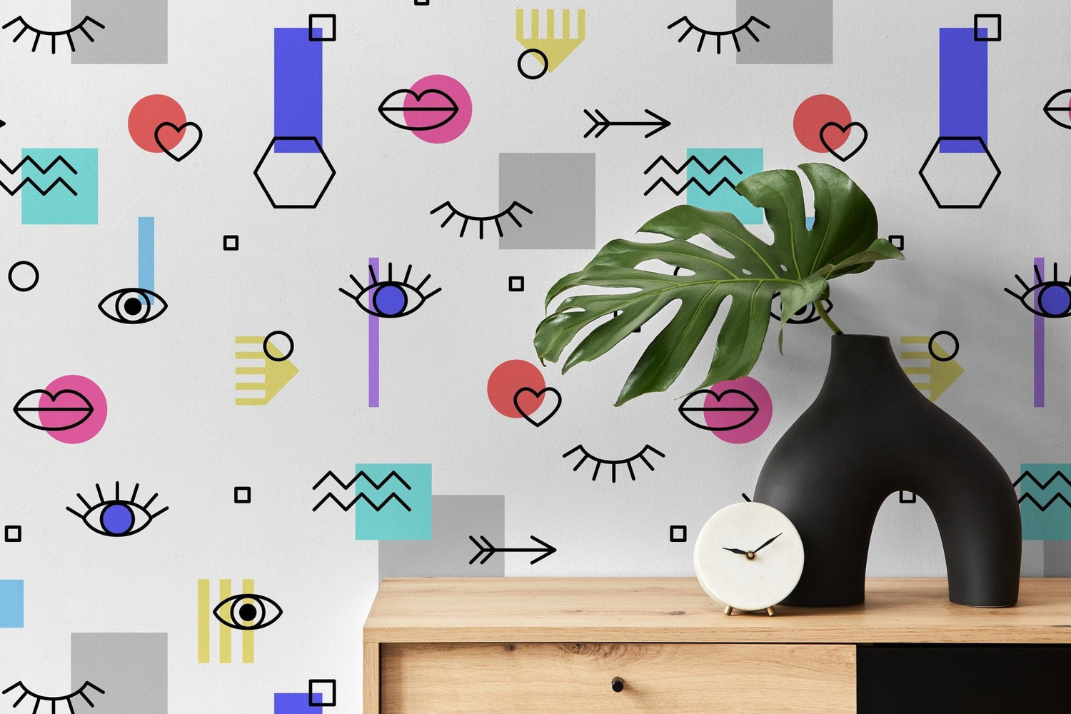 Eye and Lips Pop Art Wallpaper - B364 - WallTrend