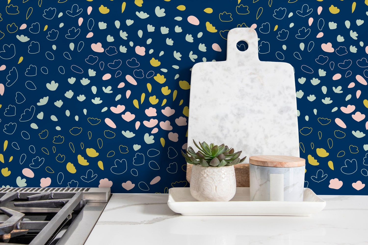 Floral Doodle Art Wallpaper - B422 - WallTrend