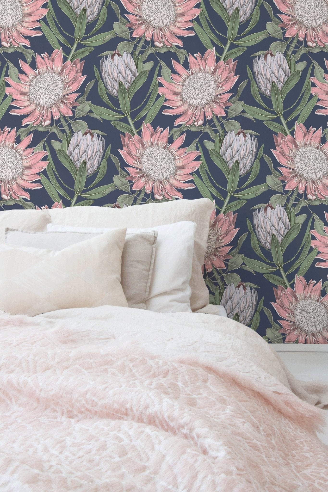 Floral Majesty Wallpaper - B998 - WallTrend