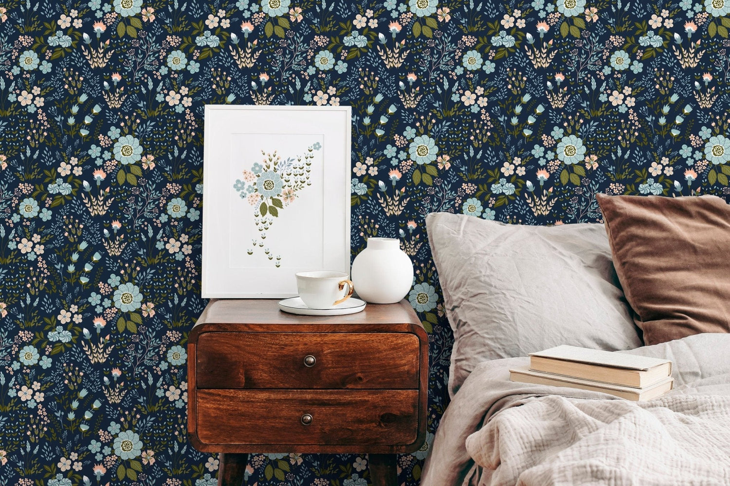 Floral Midnight Garden Wallpaper - B582 - WallTrend